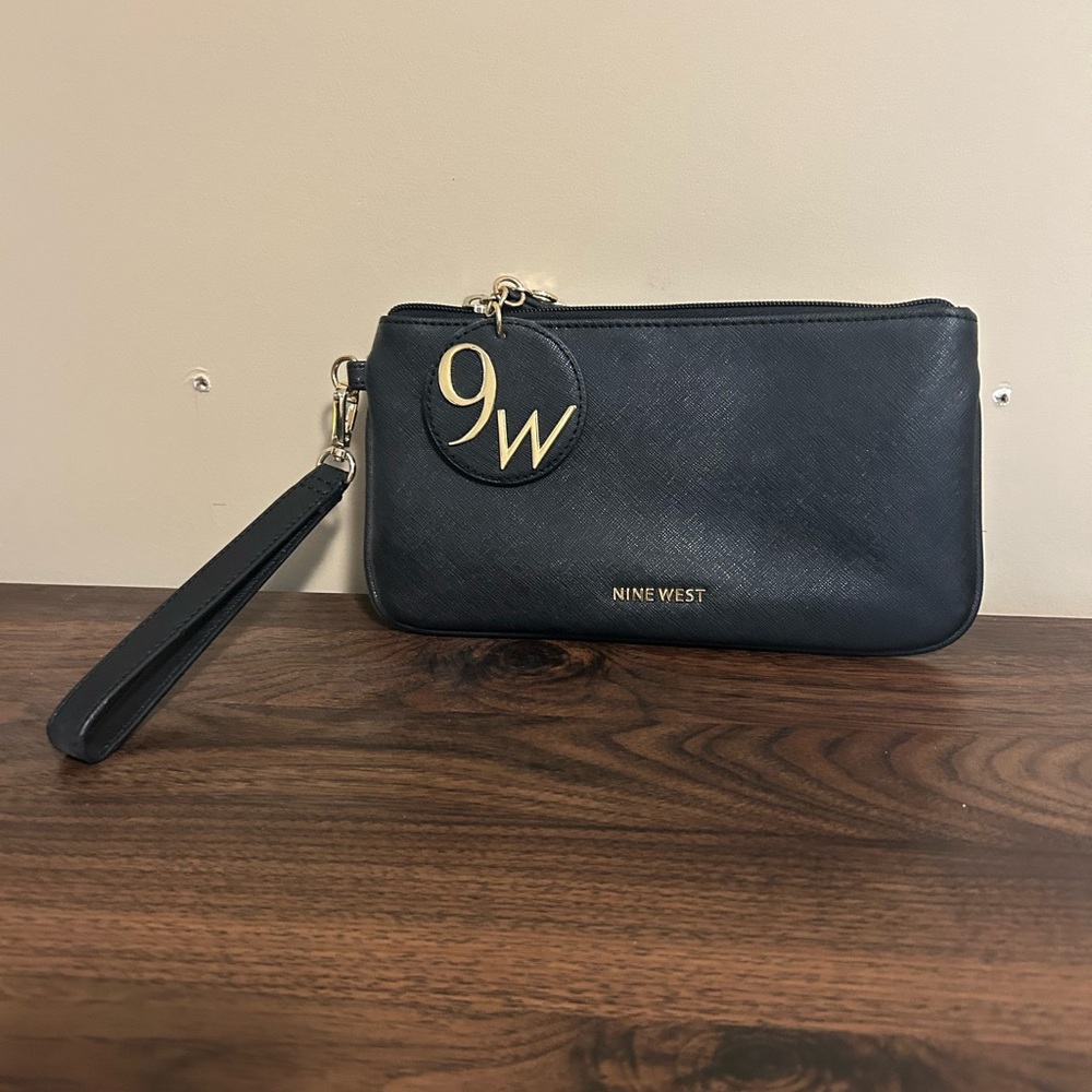 Nine West Elegant Black Wristlet